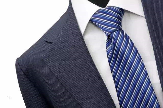 標準溫莎結領帶打法步驟圖解 1分鐘搞定最經典的領結
