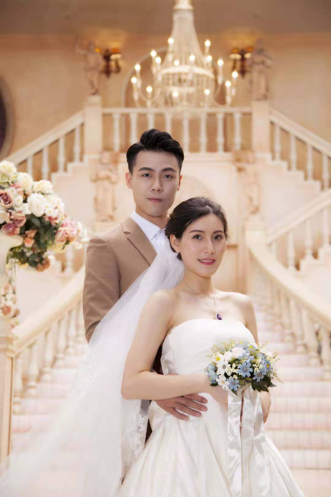 佛山顺德爱惟雅婚纱摄影基地