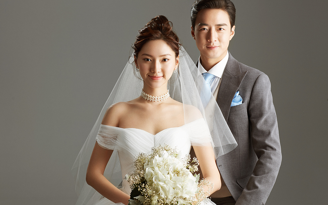 一价畅拍新主题+尊享高档婚纱免租+爱妻专宠套系