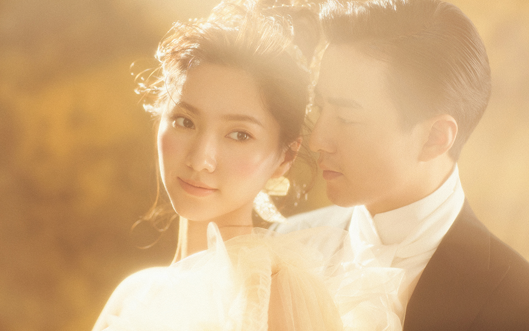 一价畅拍新主题+尊享高档婚纱免租+爱妻专宠套系