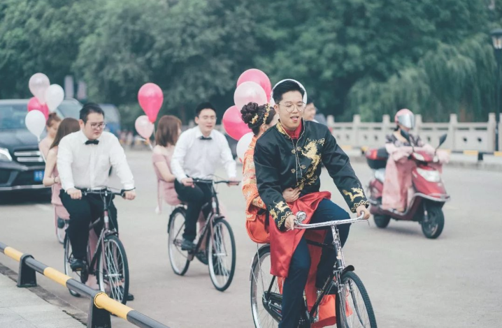 創(chuàng)意個性婚車大盤點 有了它們你的接親路一定回頭率激增