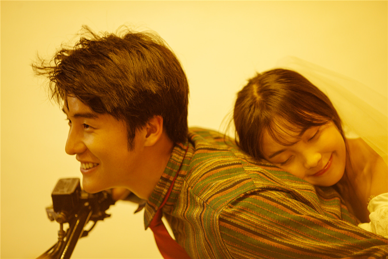 【網(wǎng)絡(luò)專享優(yōu)惠】情侶寫真時(shí)尚婚紗照 