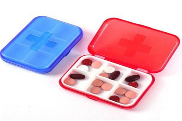 坐飞机能带化妆品吗