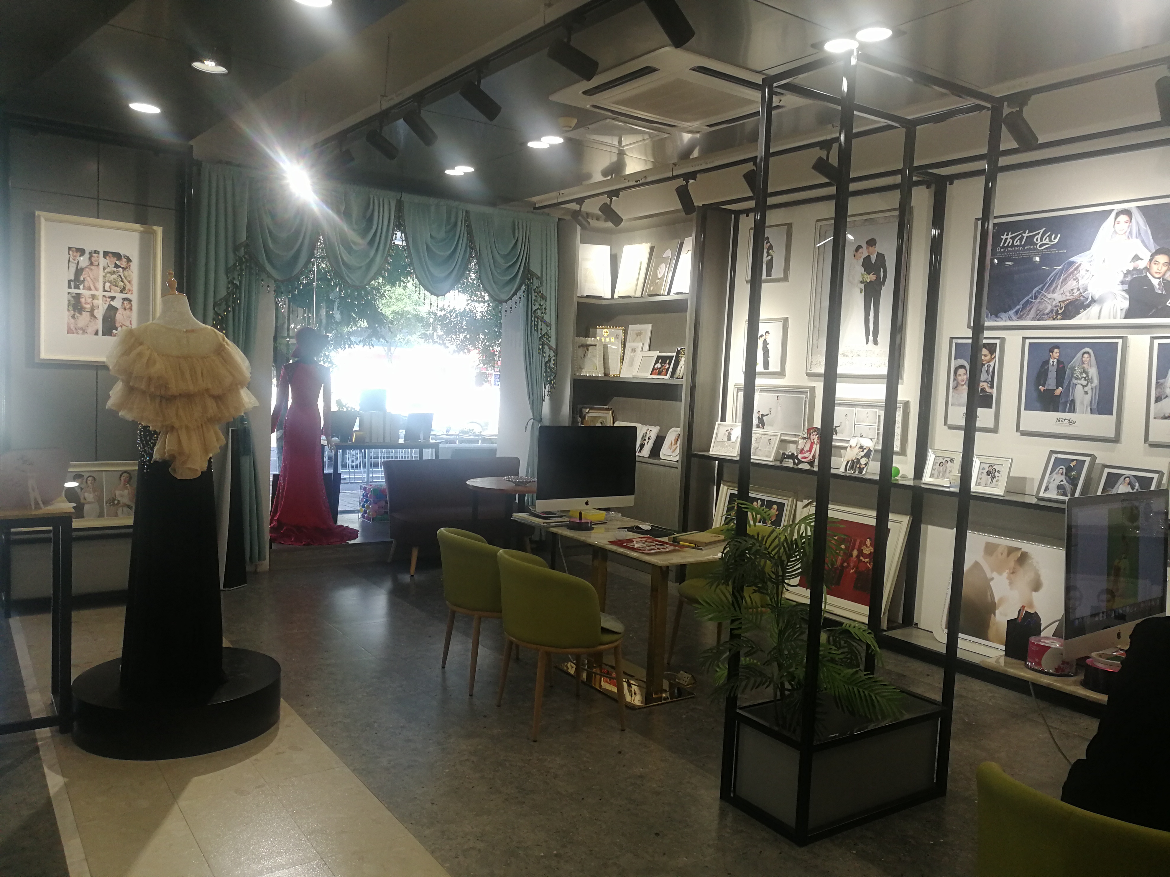 桥东区幸福季婚纱摄影店