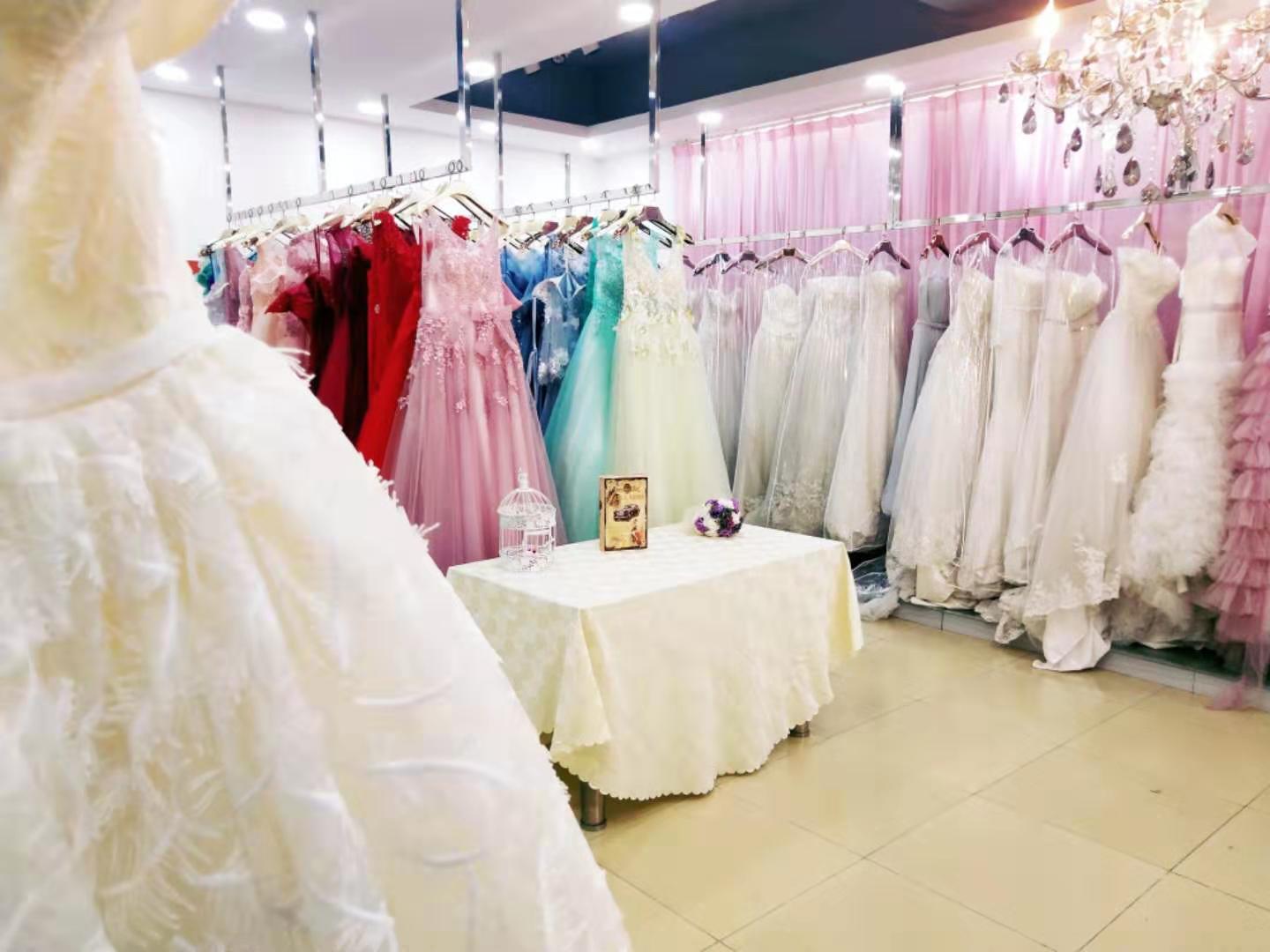 爱蒂雅婚纱礼服馆