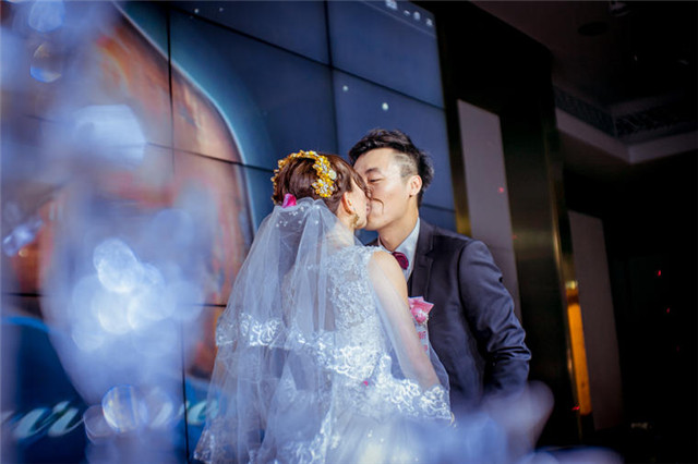 中式婚礼证婚人证婚词