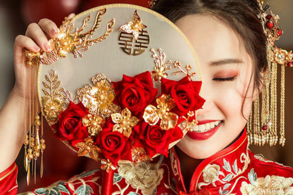 中国风婚纱照元素有哪些 如何拍出满意的中国风婚纱照
