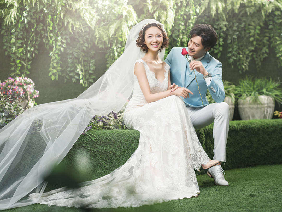 9988套餐活动立减300元巴黎春天婚纱摄影