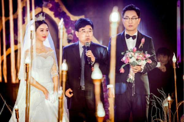 2019男方婚礼父亲致辞简短大气