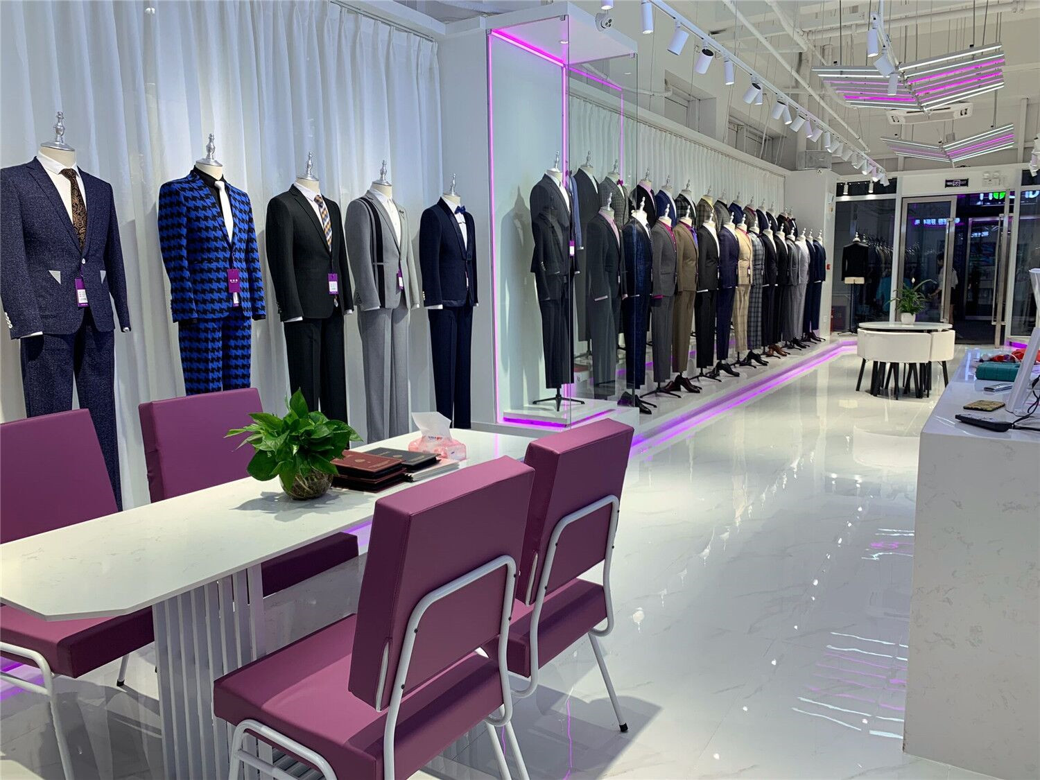 圣玛缔时尚西服订制