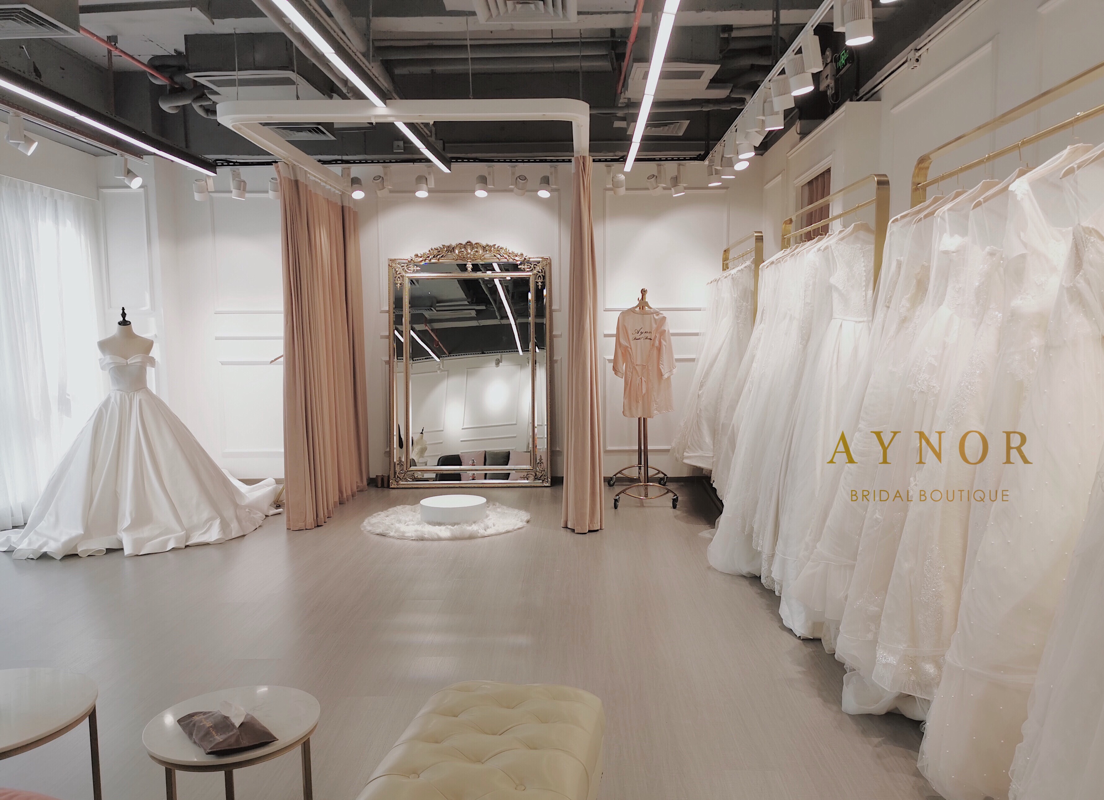 AYNOR爱诺婚纱礼服