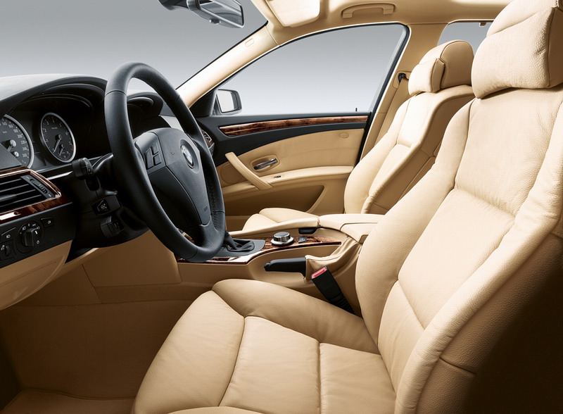 【劳斯莱斯】古斯特/1辆 + 【宝马】5系/5辆