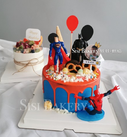 超人蝙蝠侠主题生日蛋糕