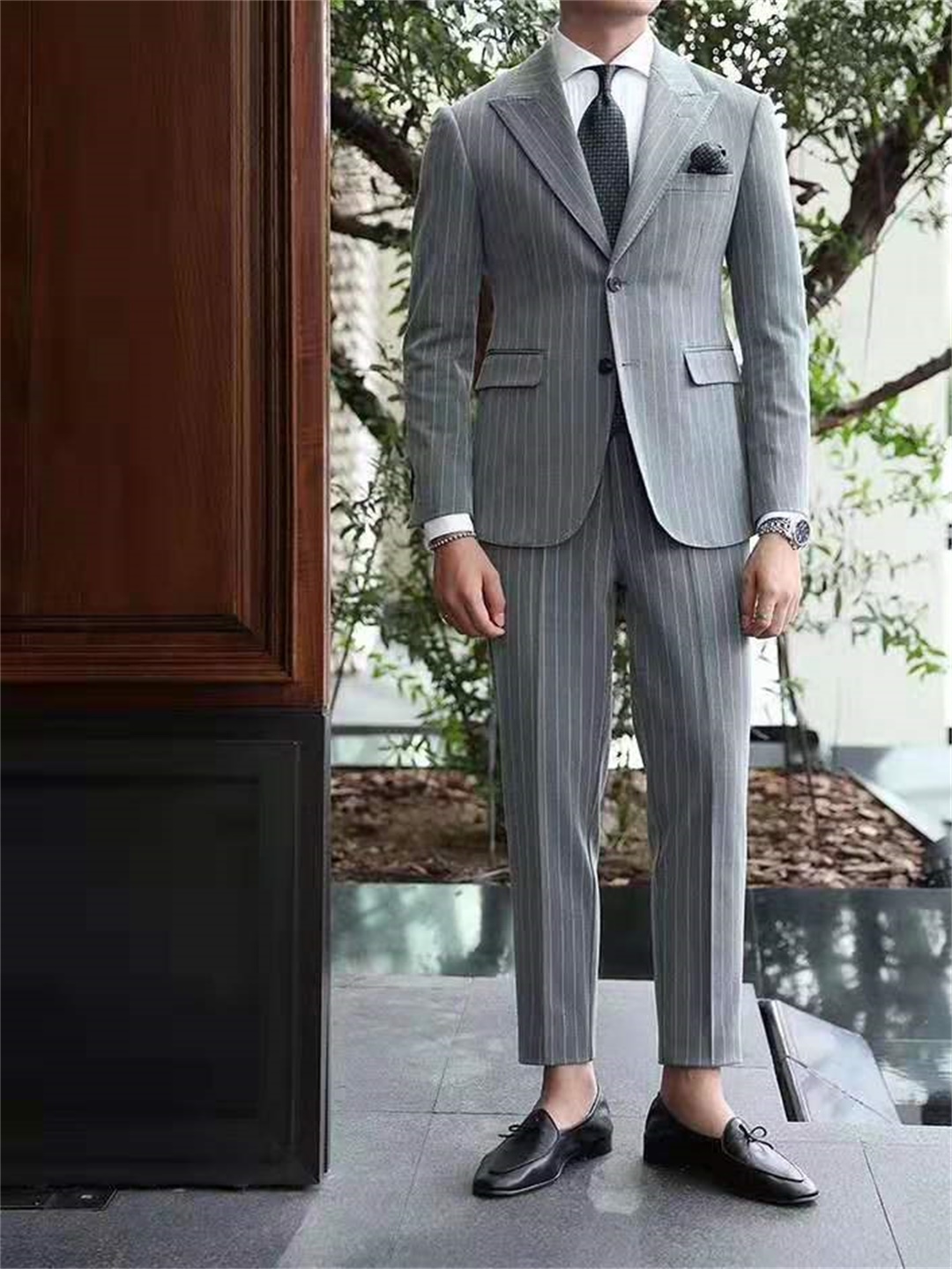 未央婚纱礼服套餐 huntsman 时尚轻奢灰条纹 服装详情 服装类型 西装