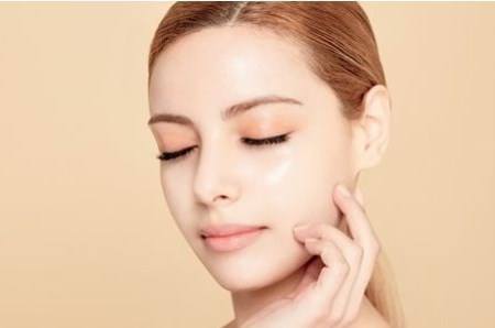 散粉和粉饼的区别 使用顺序是怎样的