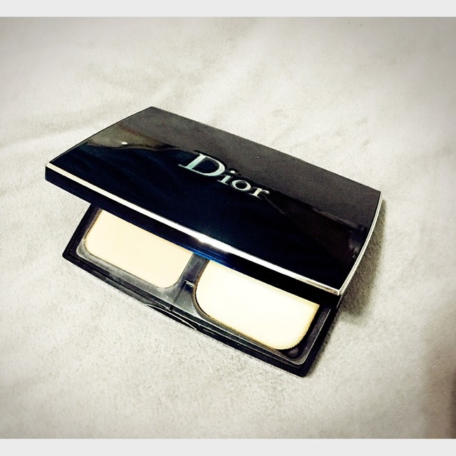 迪奥粉饼好用吗，迪奥粉饼哪款最好用