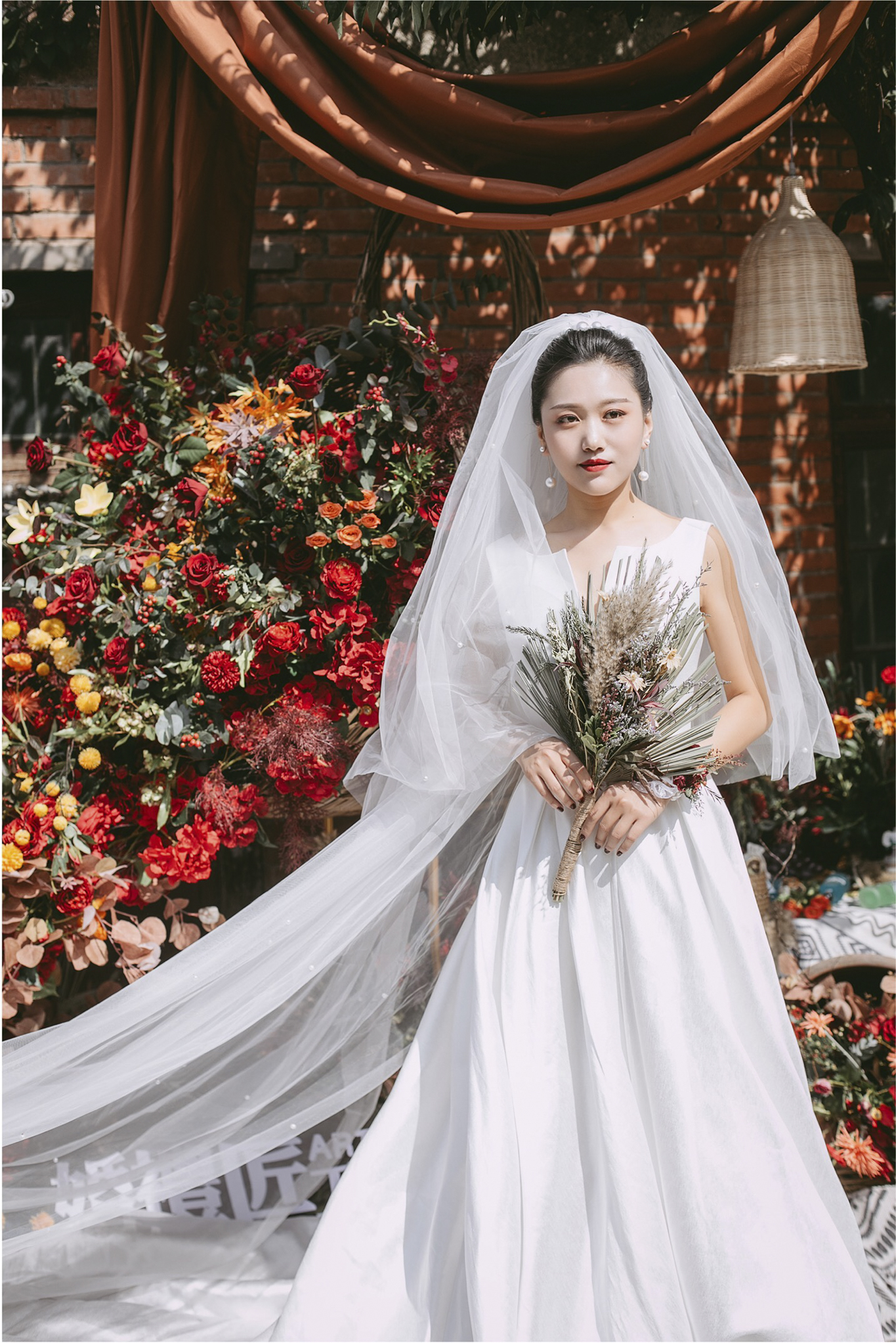 「一尾工作室」婚禮攝影(接親+晚宴)+婚禮跟妝 