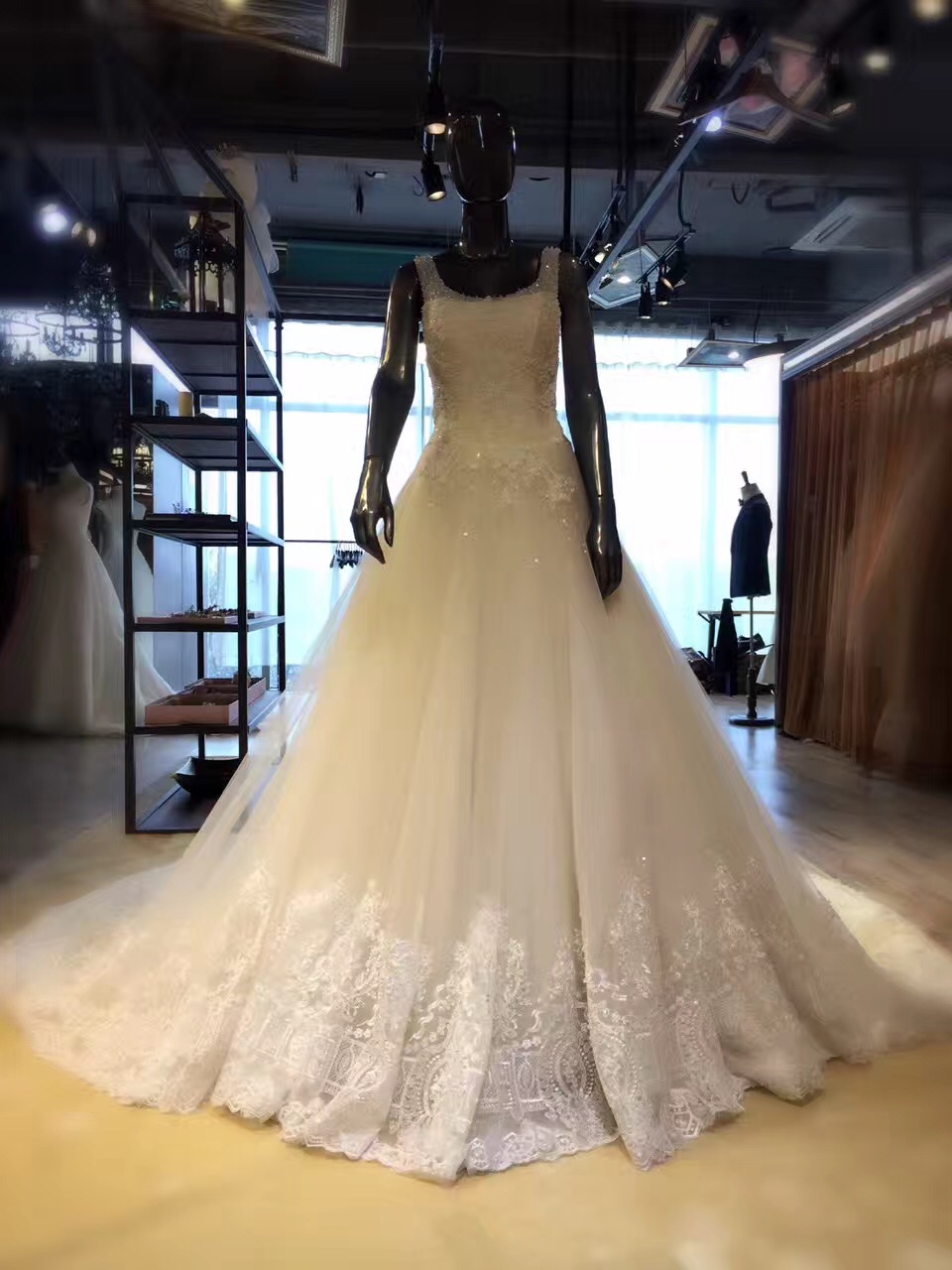 DIVA蒂雅婚纱馆