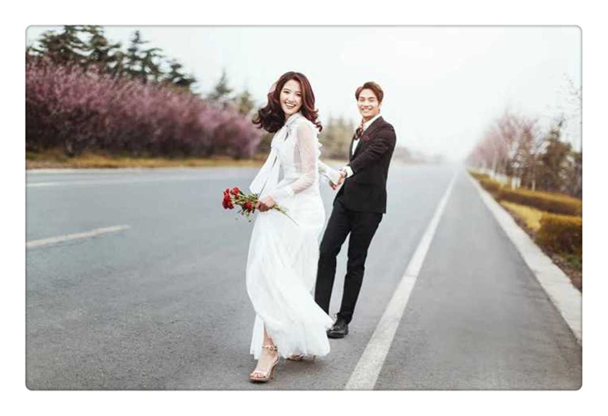 微旅拍高级定制婚纱照底片全送