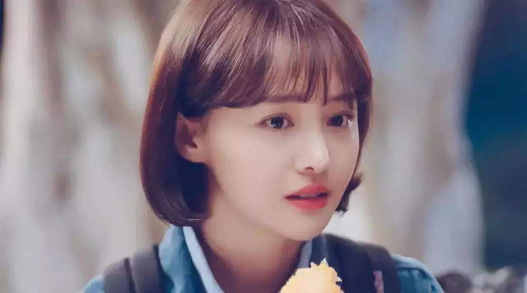 脸大拍结婚证照片发型