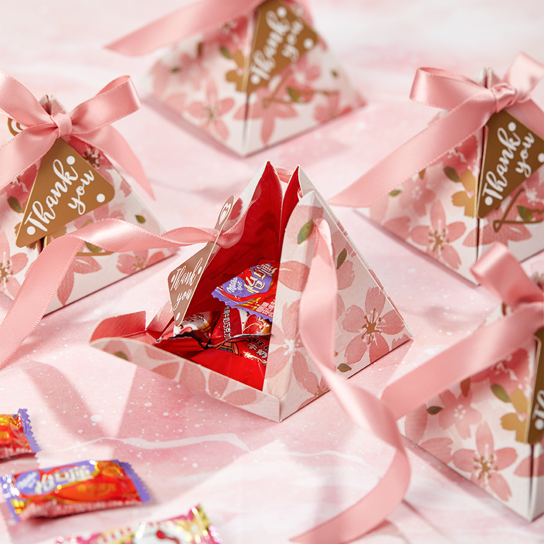 【买一赠一】粉色悸动金字塔成品喜糖（含糖）