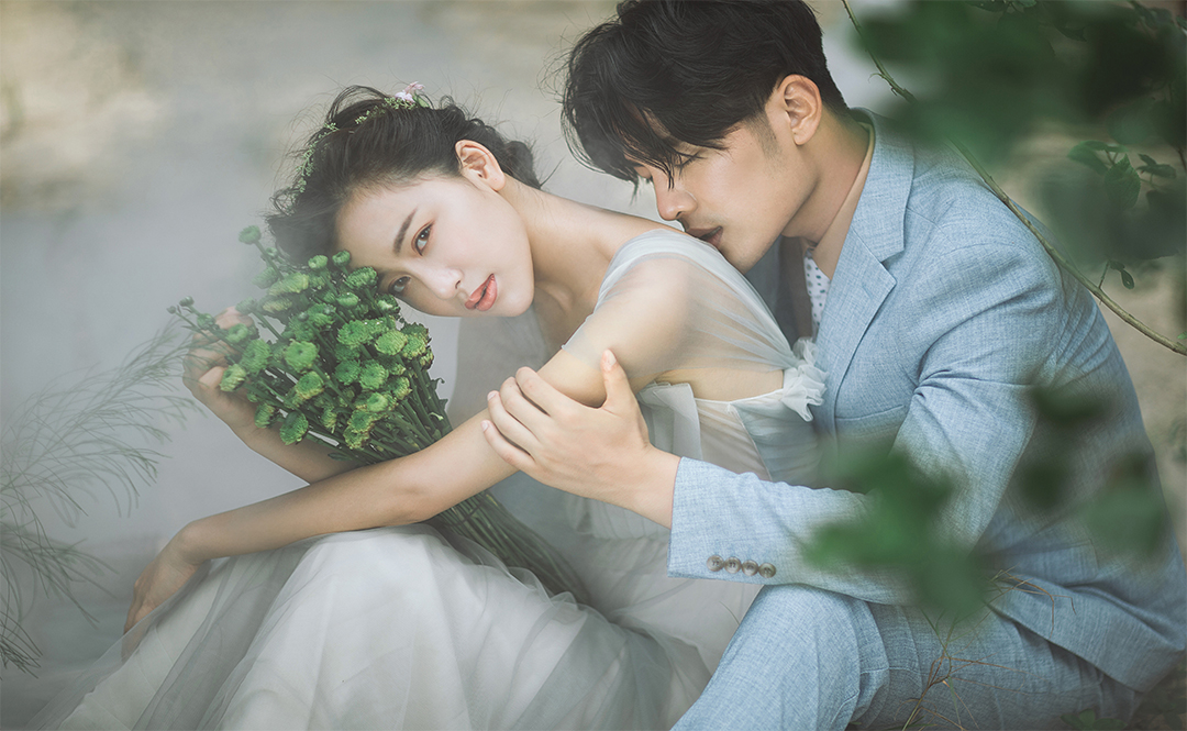 丛林爱恋 薇澜嫣莎室内婚纱照