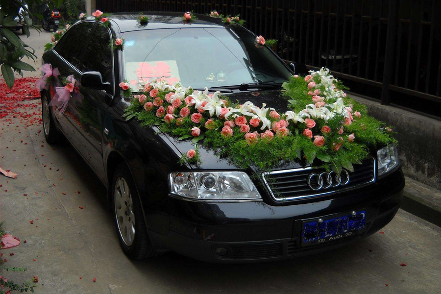 婚车玫瑰花装饰