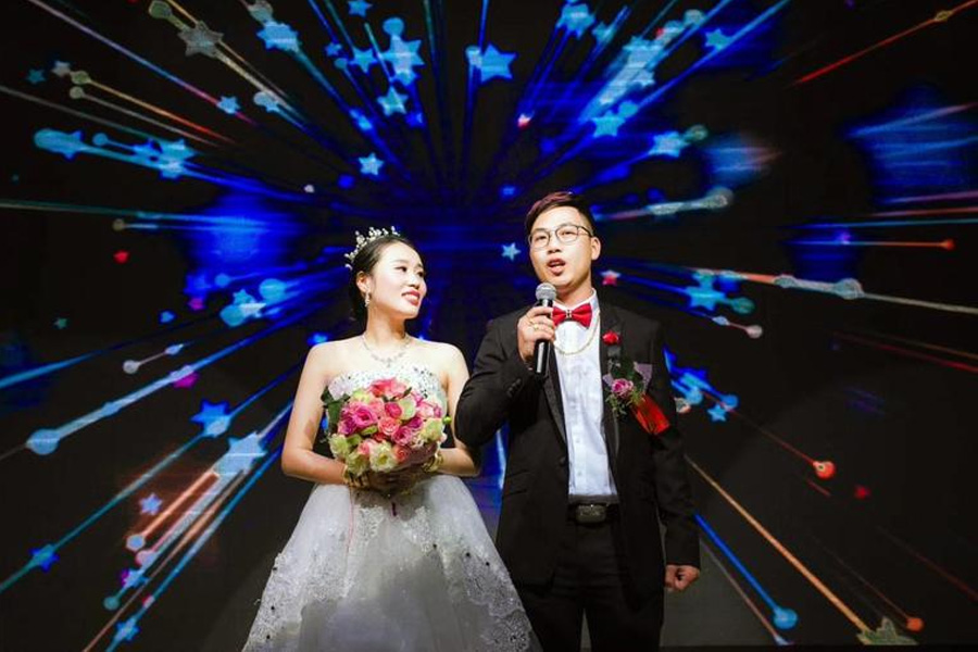 婚纱照为什么不能挂床头(图1)