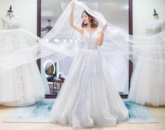 婚纱照适合的头发颜色