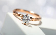 情侣结婚戒指一般多少钱