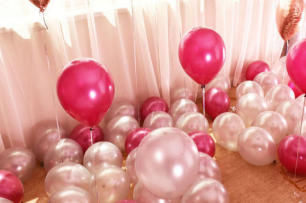 婚房气球布置图片卧室  气球装饰婚房的技巧