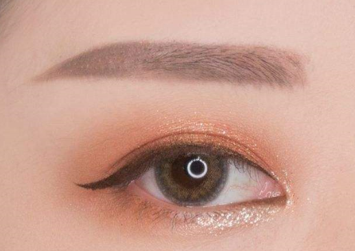 橘色眼影的画法 橘色眼影怎么搭配
