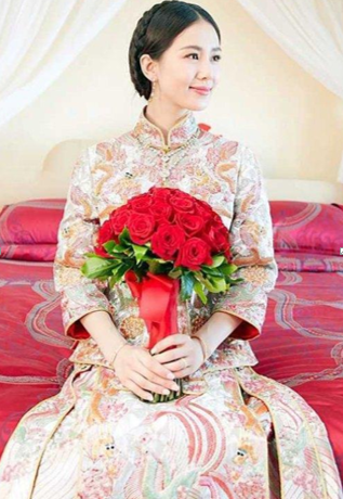 婚纱中式礼服图片