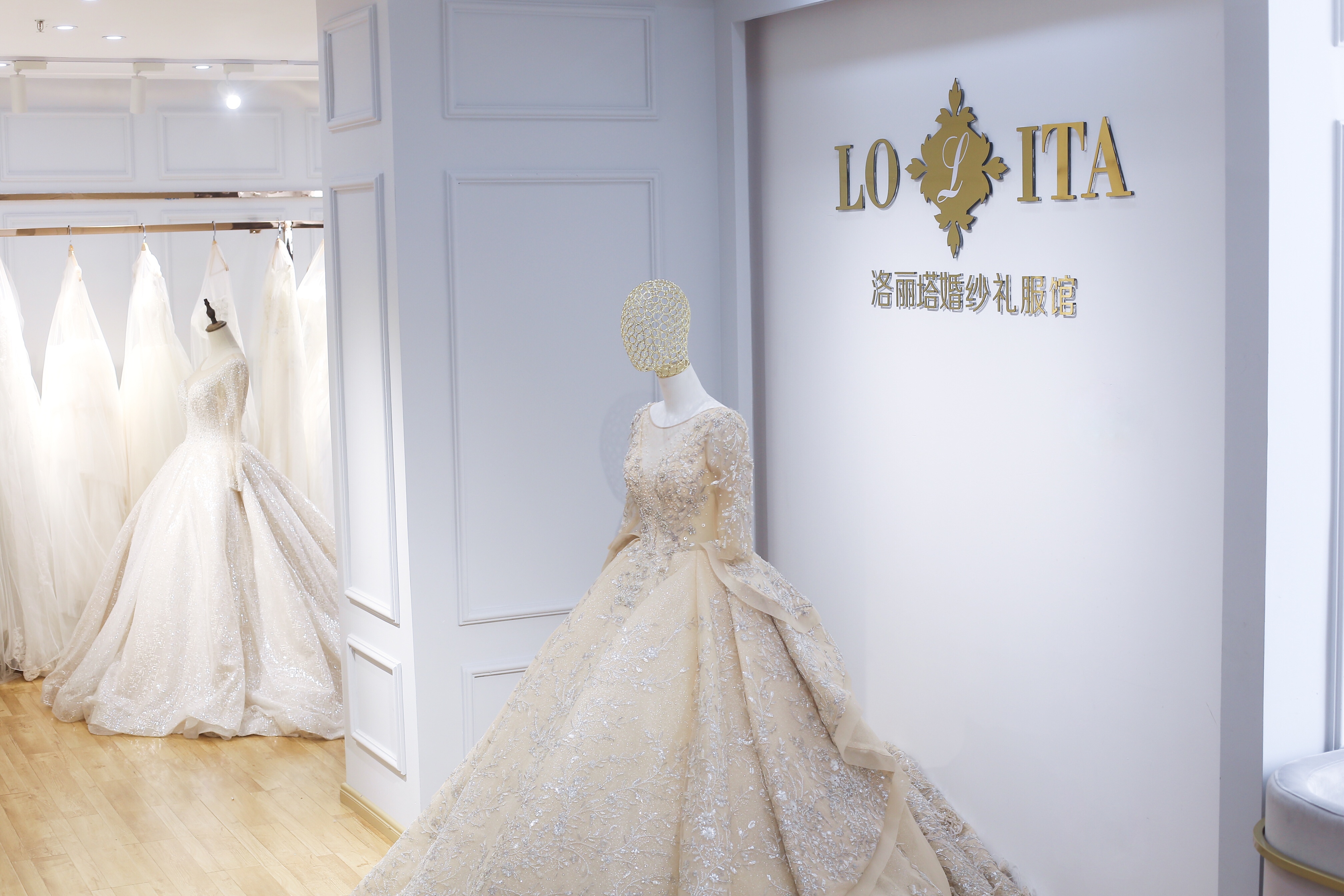 洛丽塔婚纱礼服馆