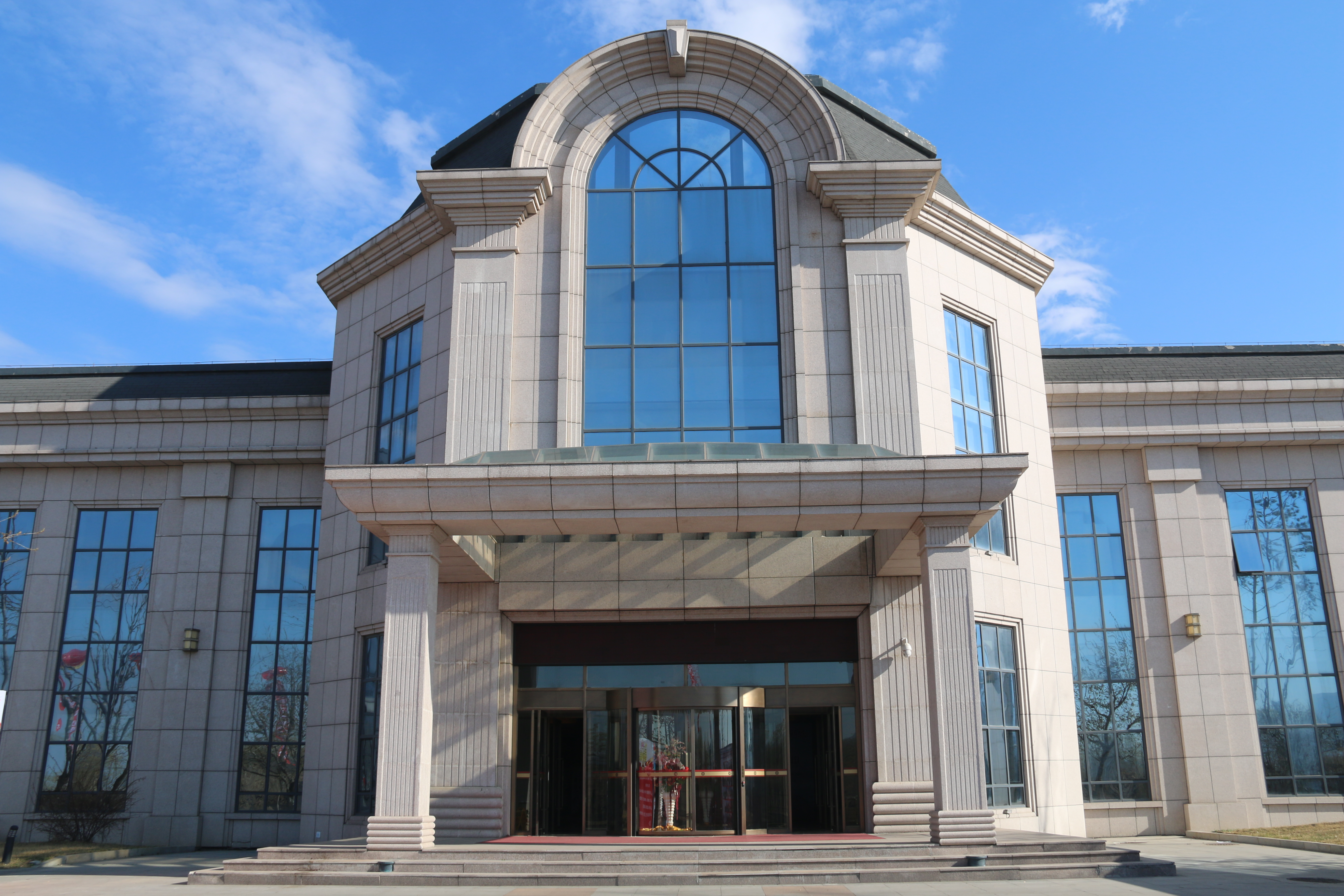 哈尔滨伊缘圆婚礼策划