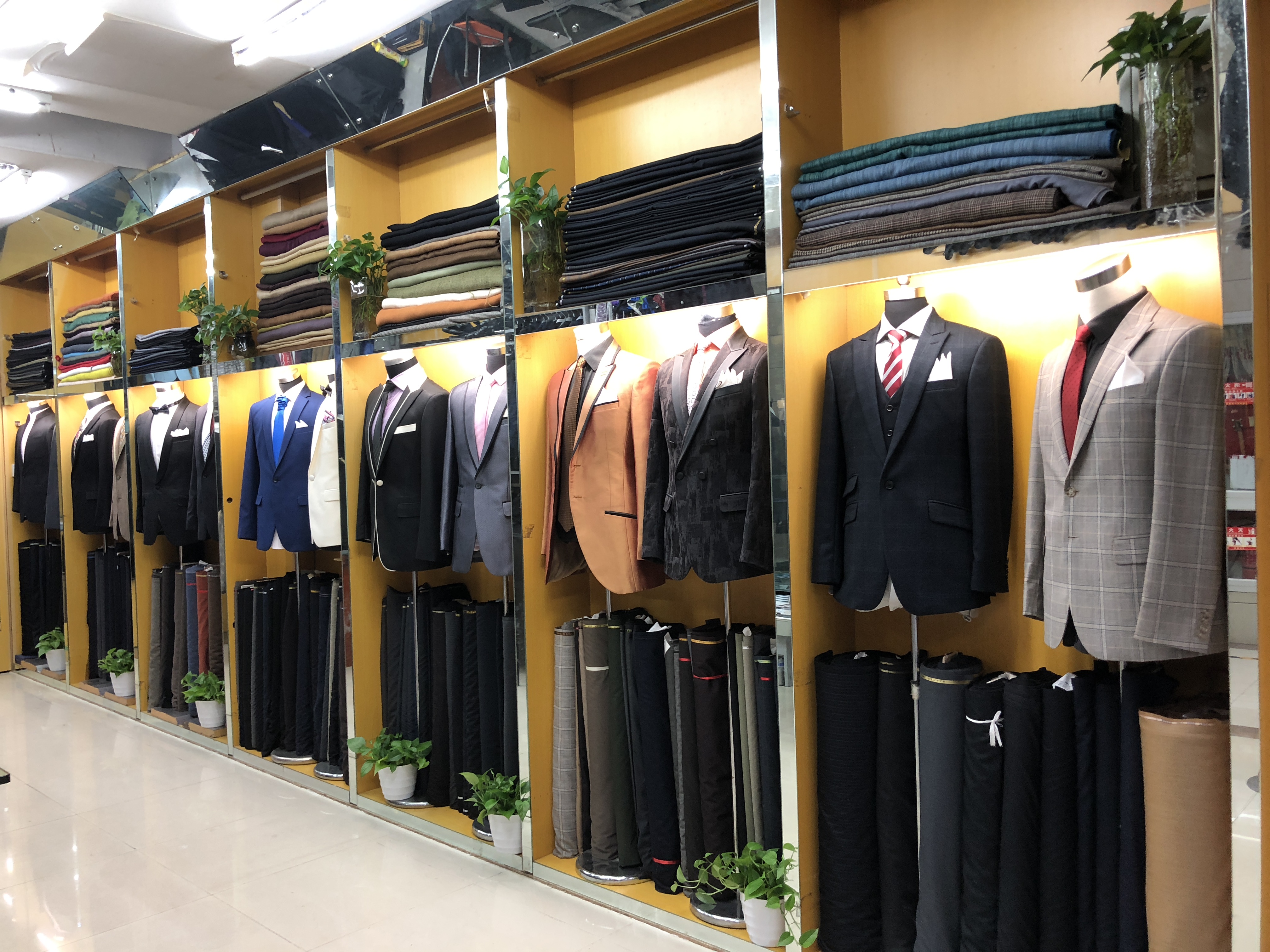 欧唯恩OWN suits西服礼服定制
