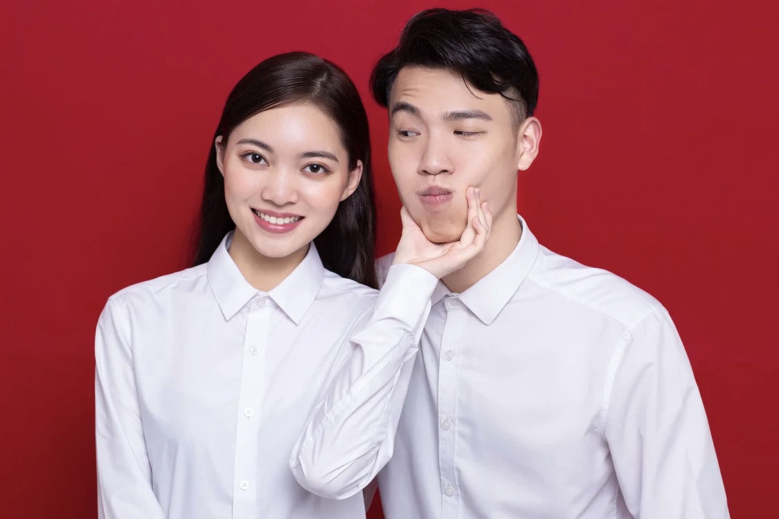 结婚登记照（传统的 个性的 搞怪的）