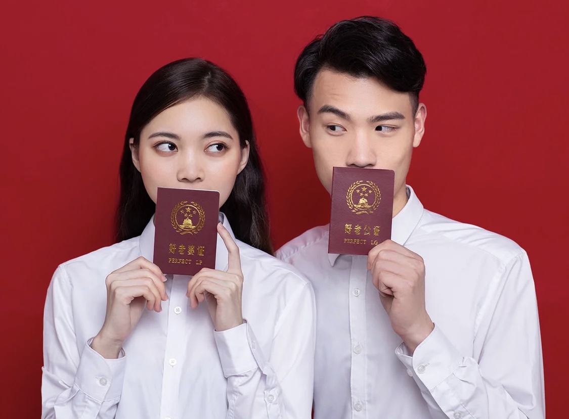 结婚登记照（传统的 个性的 搞怪的）