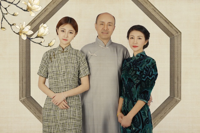全家福套餐999 底片10張 衣服2套
