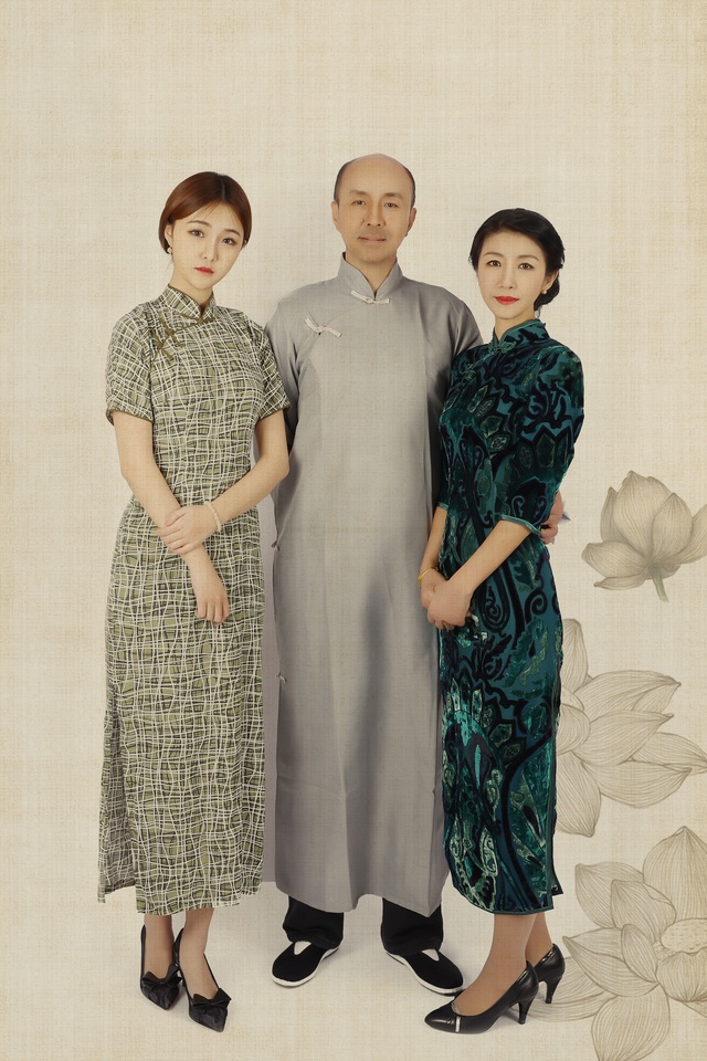 全家福套餐999 底片10張 衣服2套