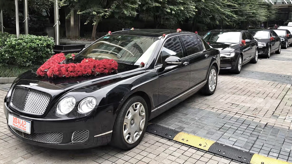 【劳斯莱斯】古斯特x1辆 + 【宾利】飞驰x5辆