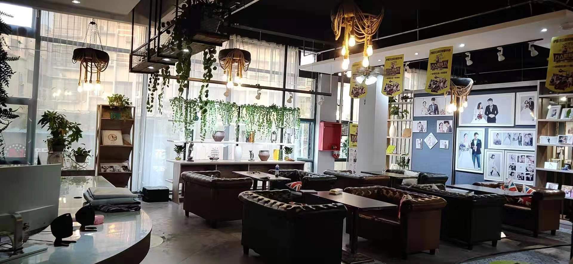 萍乡市安源区伊丽莎白摄影店