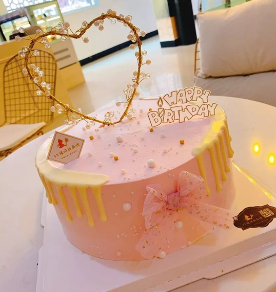 浪漫蛋糕图片送老婆 25张2019最流行蛋糕图片(图1)