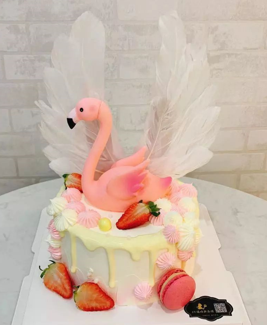 浪漫蛋糕图片送老婆 25张2019最流行蛋糕图片(图17)