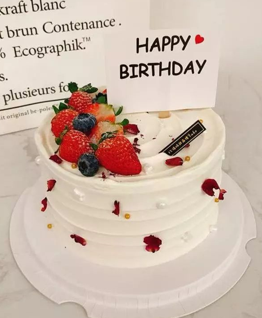 浪漫蛋糕图片送老婆 25张2019最流行蛋糕图片(图21)