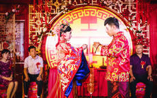 中式婚礼唯美句子 适合中式婚礼上的诗句
