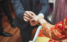求婚在订婚前还是订婚后 求婚最合适的时间