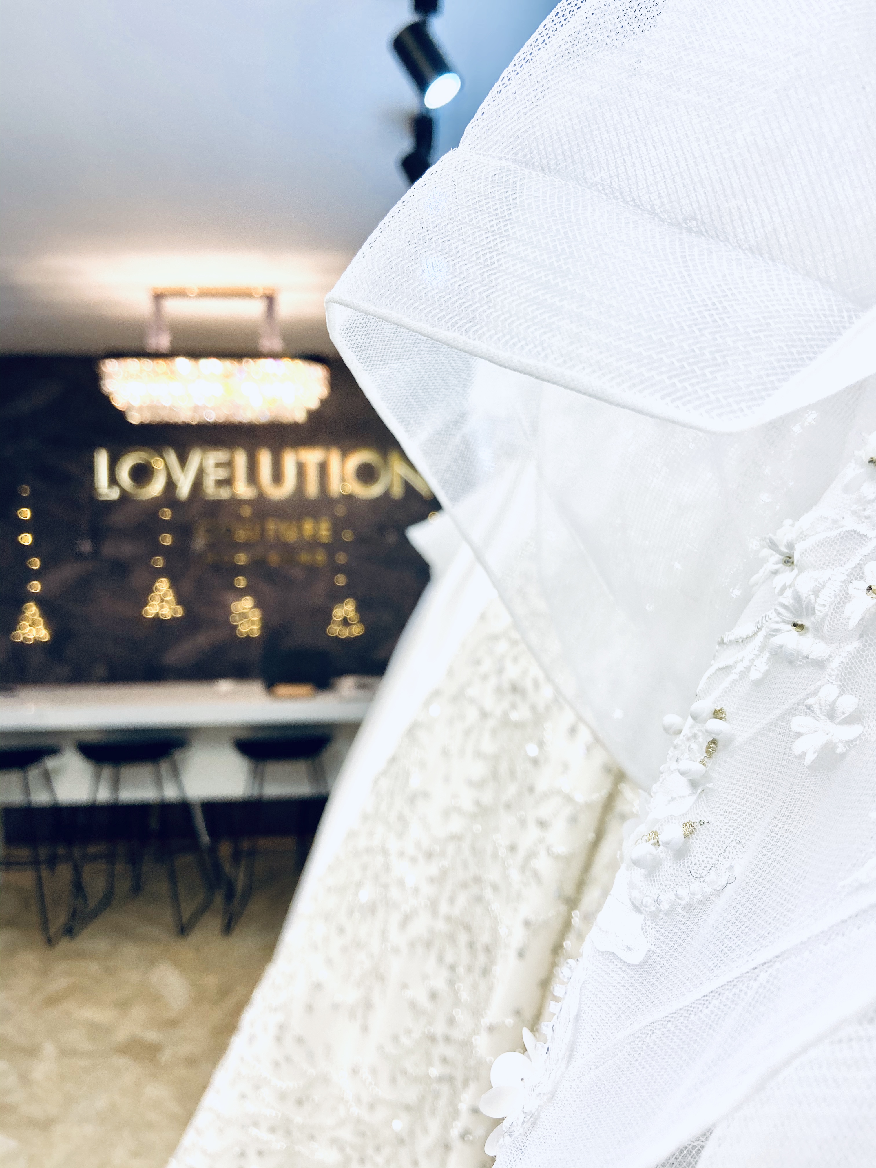 LOVELUTION 婚纱礼服定制