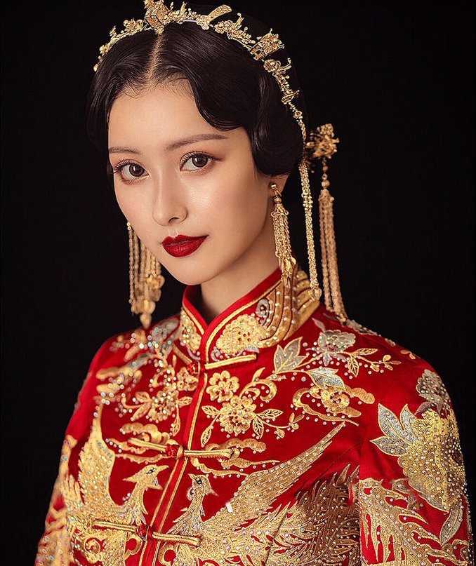 复古中式新娘发型图片2