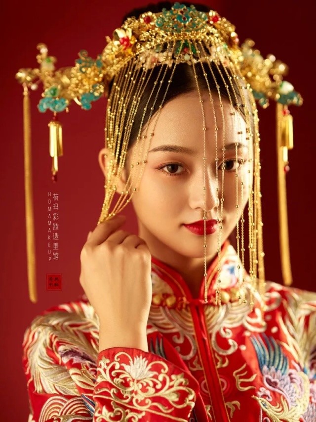 复古中式新娘发型8